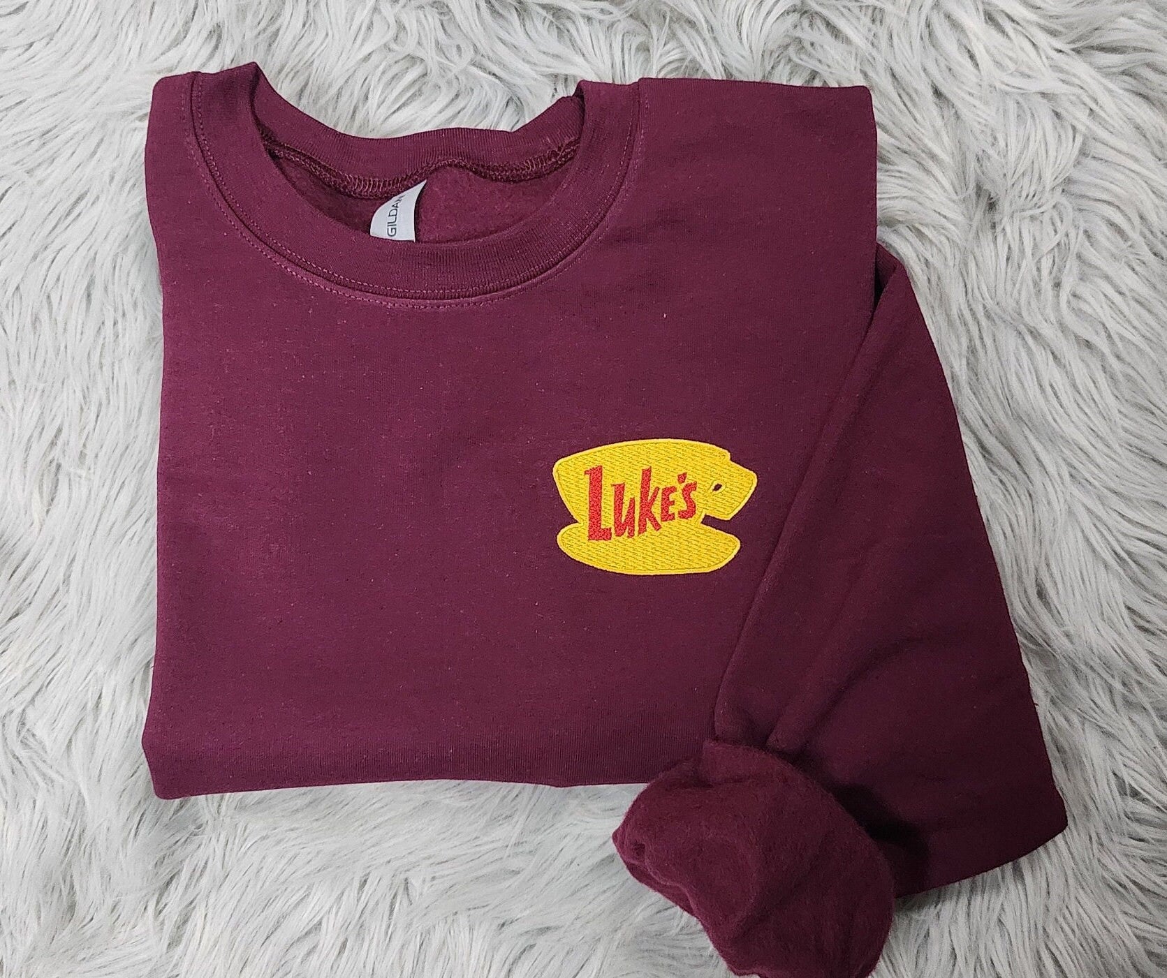 Luke's Diner Embroidered Crewneck - Stars Hollow Crewneck - Embroidered Gifts - T-Shirt - Sweatshirt - Hoodie
