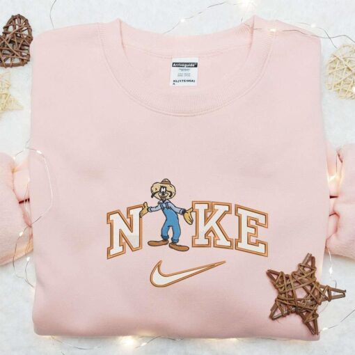 Nike x Goofy Farmer Embroidered T shirt Disney Characters Embroidered T shirt Custom Nike Embroidered T shirt