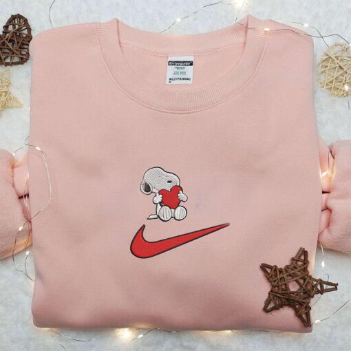 Nike x Snoopy Heart Embroidered Sweatshirt Peanuts Cartoon Embroidered Shirt Nike Inspired Embroidered Shirt