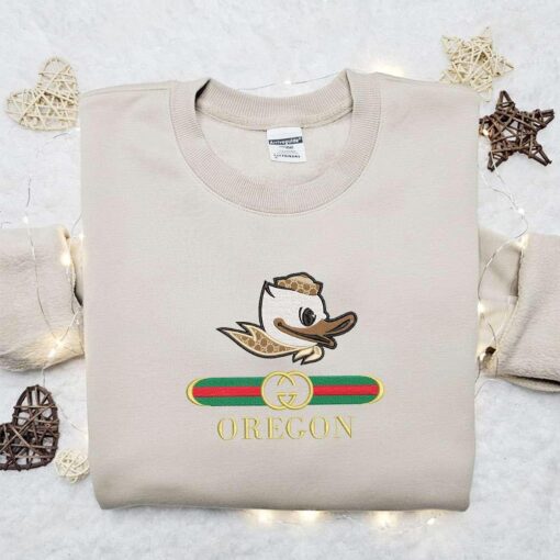 Oregon Ducks x Gucci Embroidered Shirt NCAA Sports Embroidered Hoodie Best Gift Idea