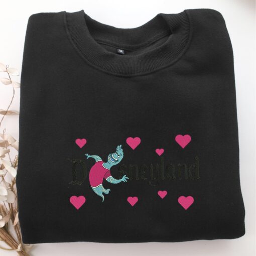 Wade Disneyland Embroidery, Disneyland Embroidered Sweatshirt, Movie Disney Inspired, Best Gifts Idea For Him Her - Image 5