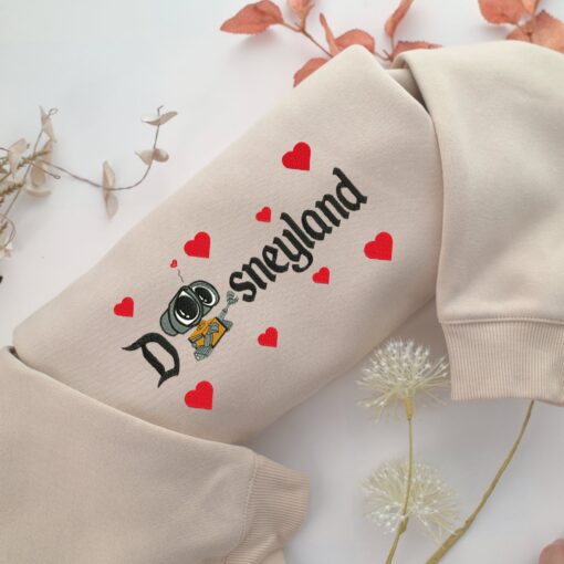 Wall E Disneyland Embroidery, Disneyland Embroidered Sweatshirt, Movie Disney Inspired, Best Gifts Idea For Him Her