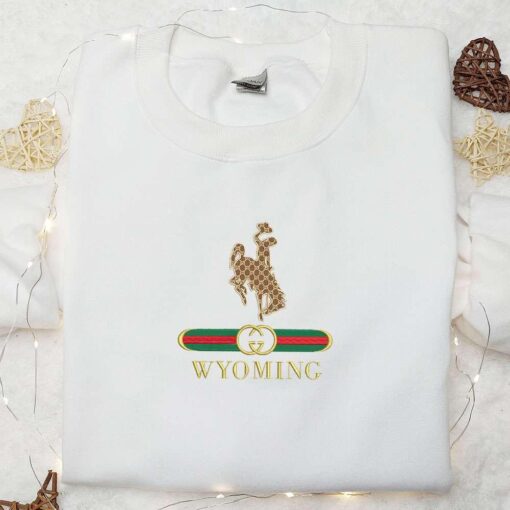 Wyoming Cowboys x Gucci Embroidered Shirt NCAA Sports Embroidered Hoodie Best Gift Idea